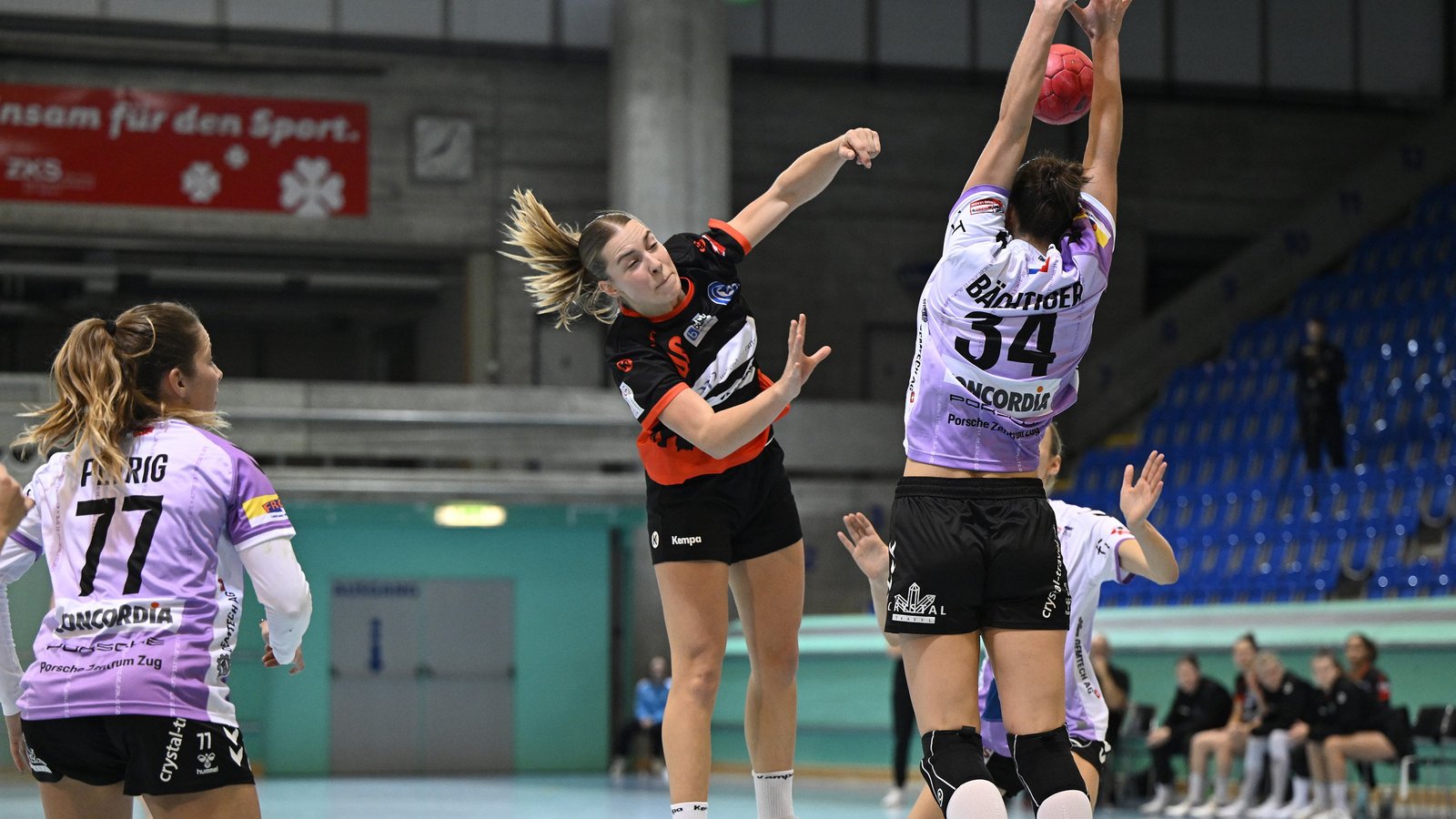 SPL: Spitzenspiel in der heimischen Saalsporthalle