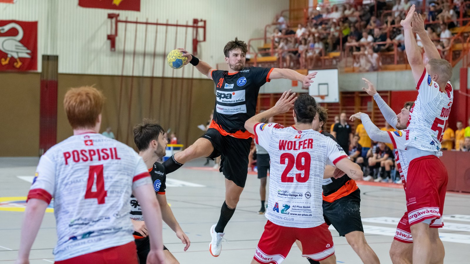 MNLB: Kämpferischer Derbysieg zum Saisonauftakt!
